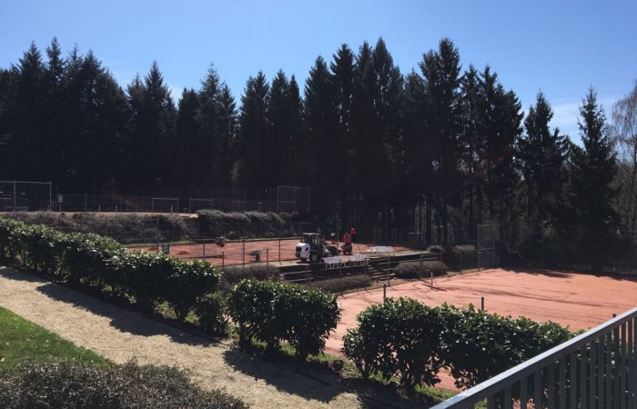 Instandsetzung der Tennisanlage